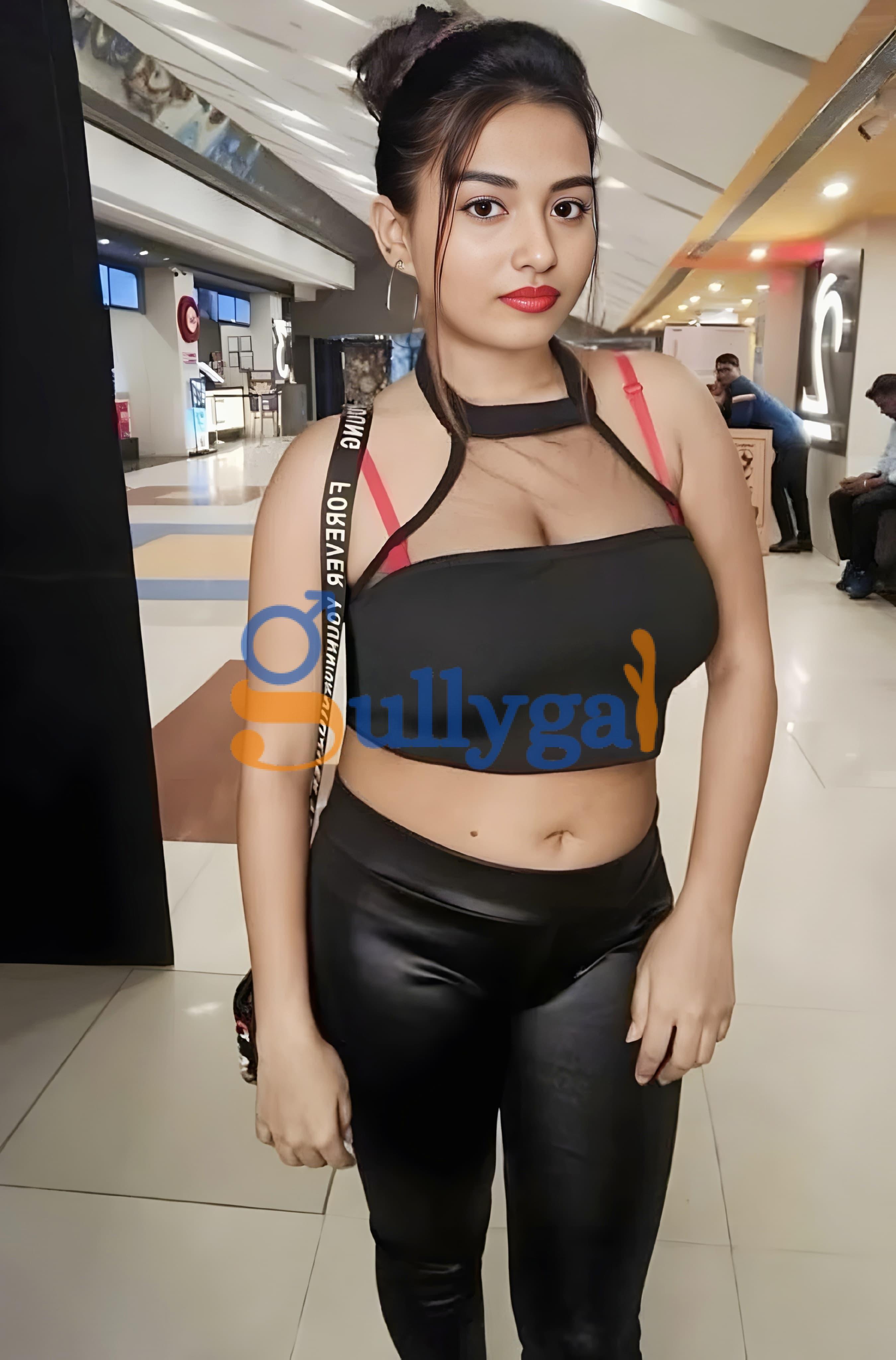 Most attractive and young call girls service provide 